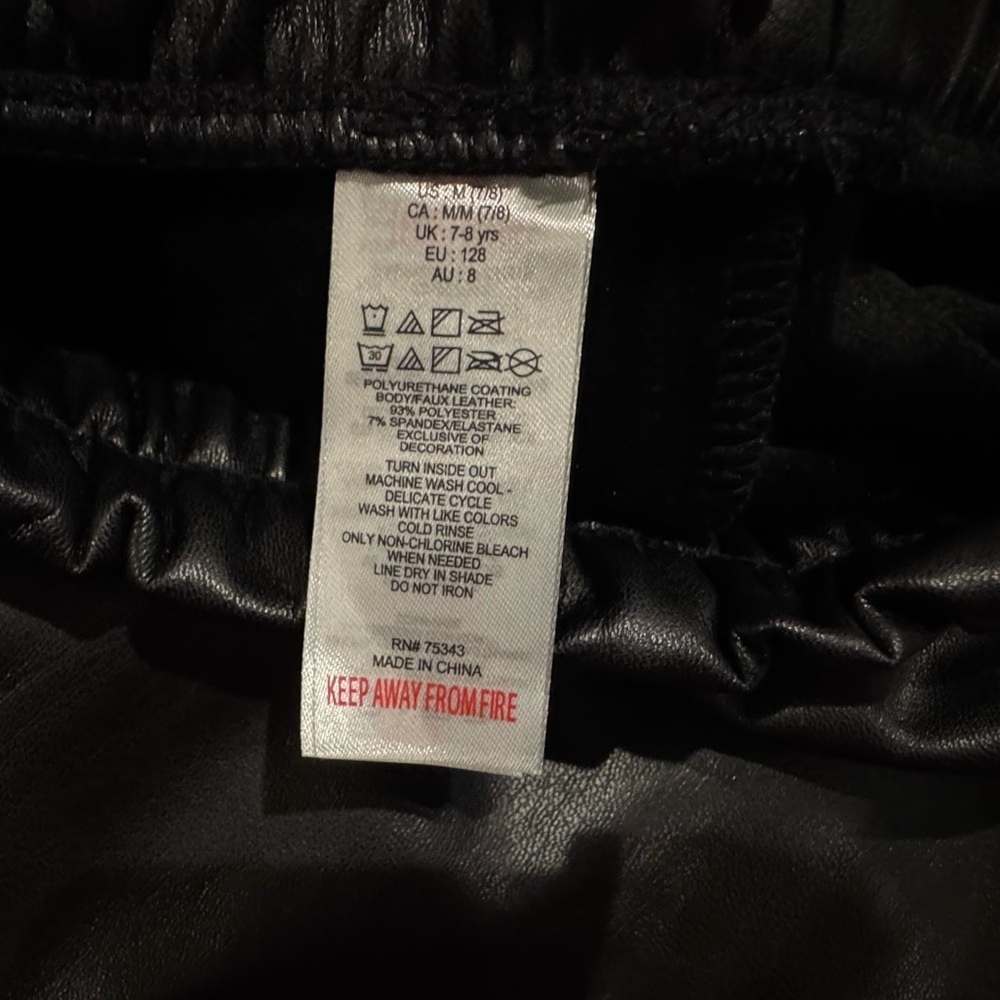 5/$25 Girls Black Faux Leather wide leg Pants with elastic waist, size 7-8 - Picture 4 of 6